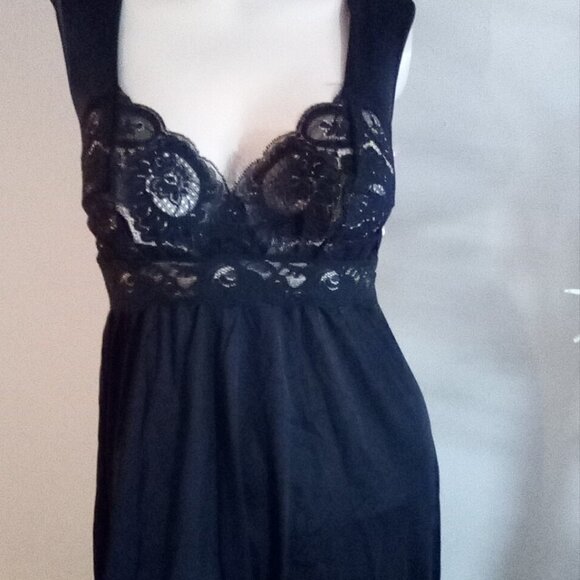 Olga Vintage NWT Black Long Flowing Full Sweep Lingerie Slip Dress Size M - Picture 2 of 8